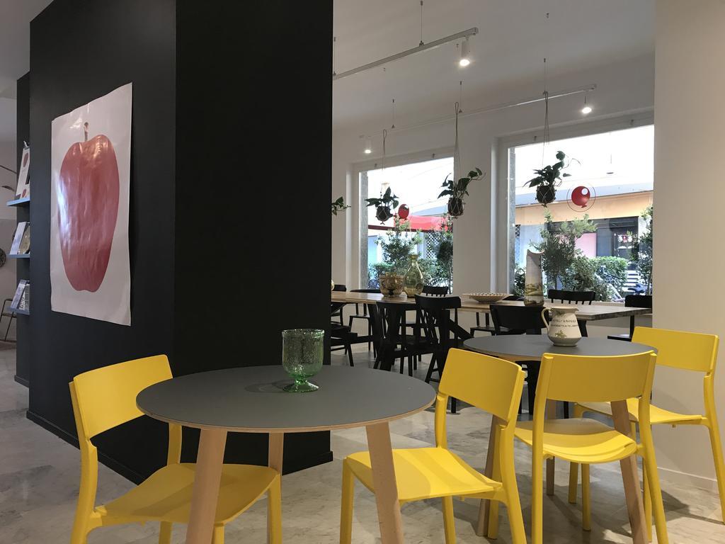 伊思佩利亚酒店 阿尔巴·阿德里亚蒂卡 外观 照片